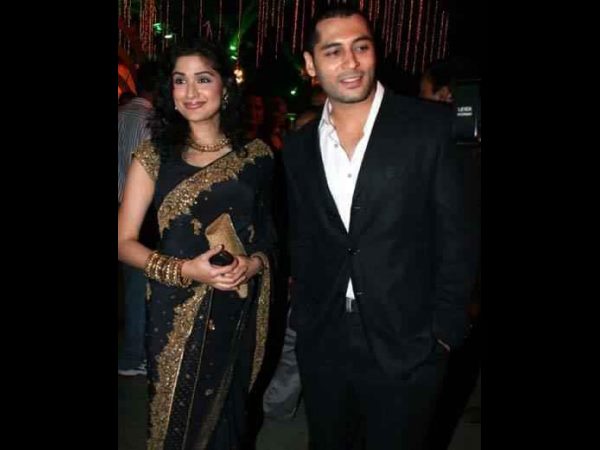 రీల్ లైఫ్ హీరో రియల్ లైఫ్ హీరో ఫైటింగ్, ఆ హీరోయిన్ ఇంకా నోరు మెదపటం లేదు : ఎవరీ తరుణ్ అరోరా..!? 