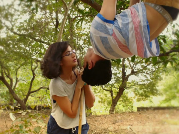 వెనకబడ్డా