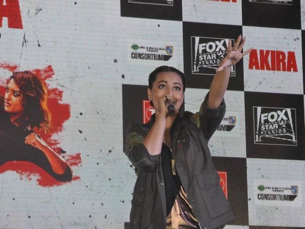 సోనాక్షి సిన్హా 