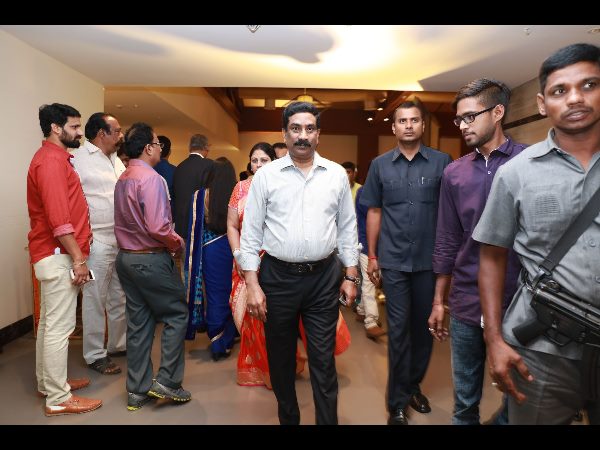 రాధాకృష్ణ