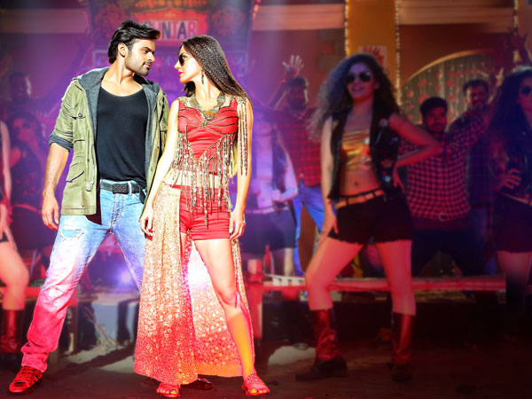 ఐటం దారుణం