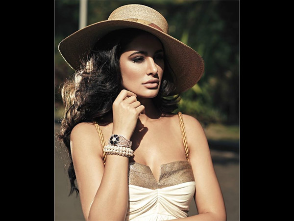 ప్రభావితం చేస్తుంది