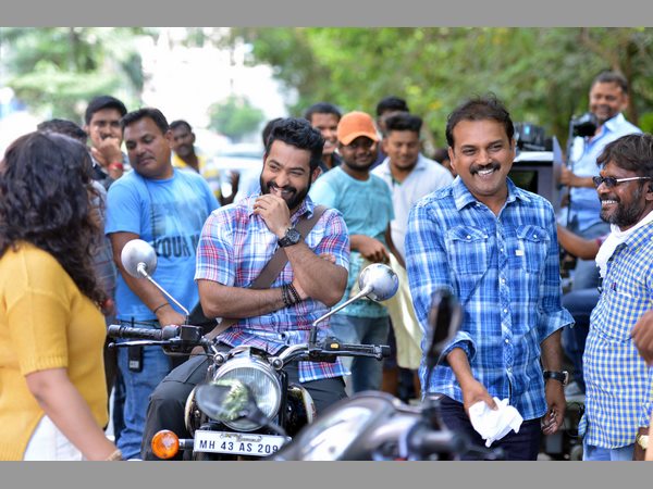 ఉన్నదాంట్లోనే