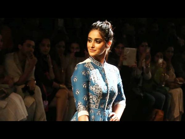 కామెంట్లు చేసినప్పుడు