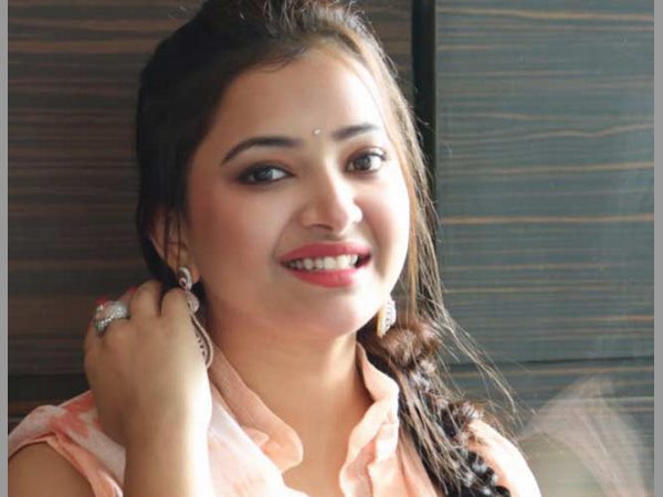 ఇపుడు ఏం చేస్తోంది?