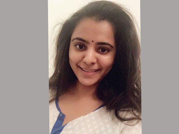 మొన్నే మొదలంది