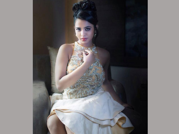 మూల కథను దాటకుండా