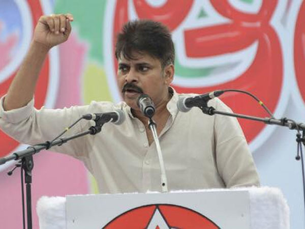 పవన్ మాటతో దర్శకులకు ఉషారు