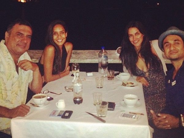 పార్టీ గర్ల్