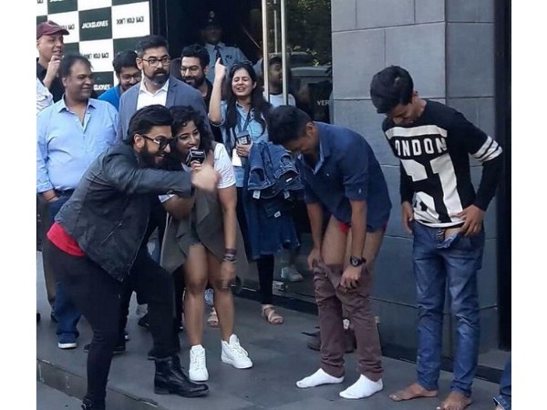 విమర్శలు