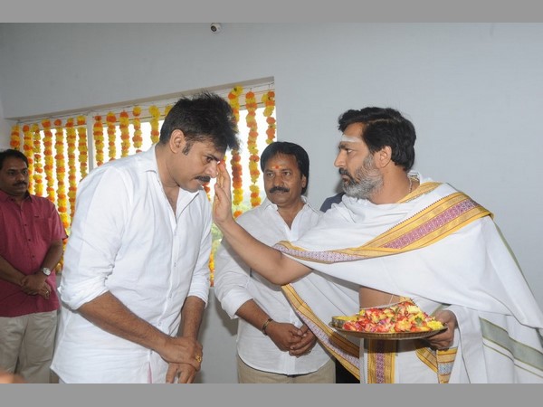 కథలో మార్పులు చేసే..