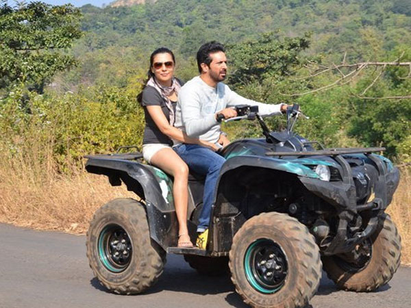 డైరక్టర్, ఆయన భార్య