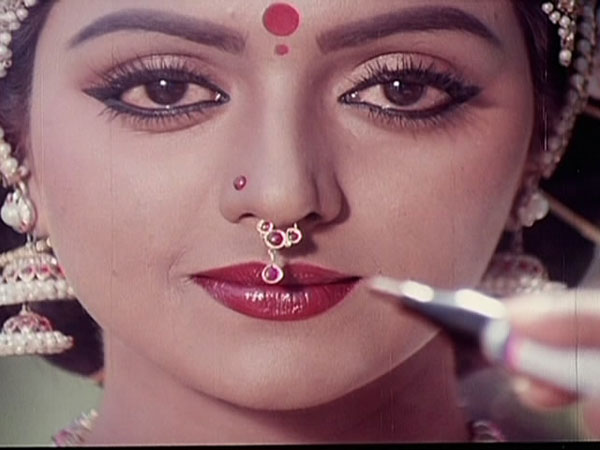 మీ దగ్గర అసిస్టెంట్ గా పని చేద్దామని : 