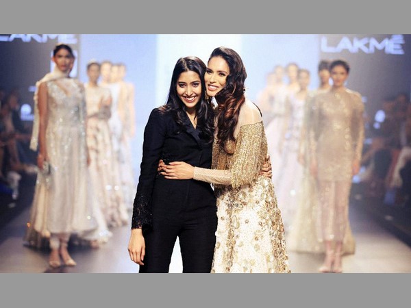 ఎంగేజ్ మెంట్ డిసెంబర్ లో : 