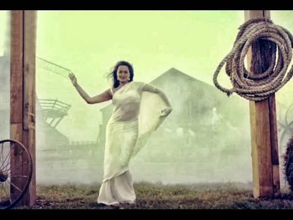  అందాల విందు కూడా : 