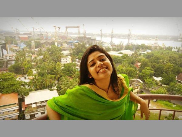 పేస్ బుక్ ఫ్రెండ్స్ కి ఓ రిక్వెస్ట్