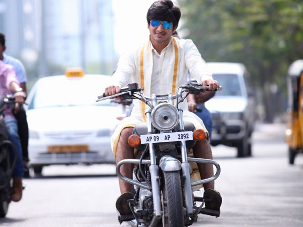 ప్రేమ కధా చిత్రమ్ లాగ