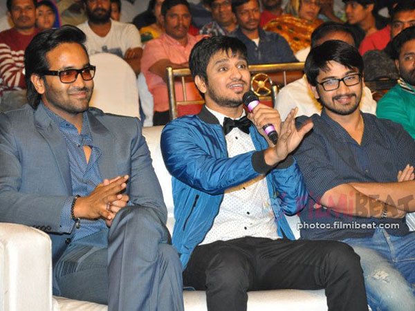 ఇంటర్వెల్ లో ...