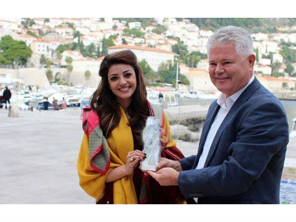  హీరోయిన్ కోసం కూడా