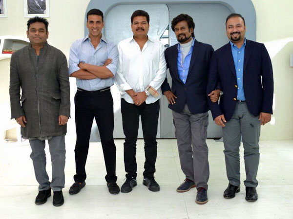 బాహుబలిని.... పడగొట్టేందుకు రూ. 40 కోట్లు ఖర్చు చేస్తున్నారు?