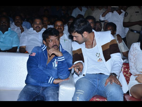 సందడి చేశారు: