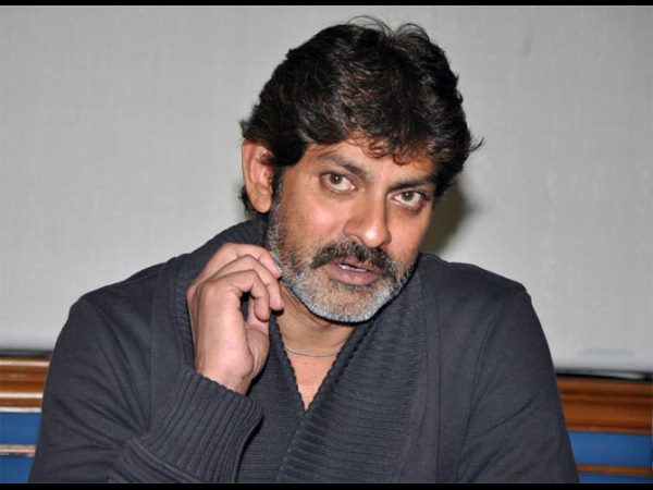  విలన్ గా స్టార్ హీరోల సినిమాల్లోనే: 