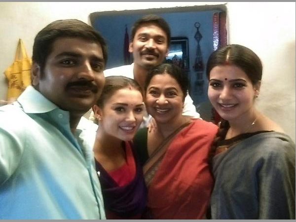 ధనుష్ కథానాయకుడిగా :