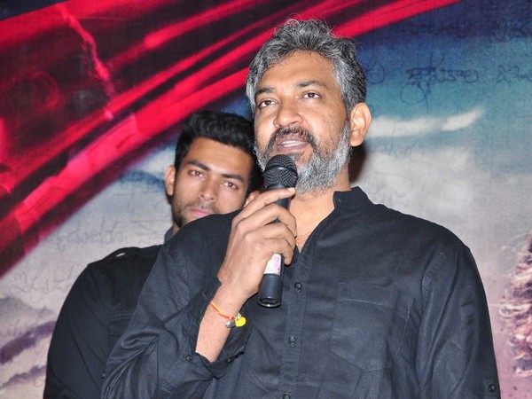 మహేష్ బాబు పేరు లాగి.... రాజమౌళి గురించి చెత్తగా ప్రచారం చేస్తున్నారు?