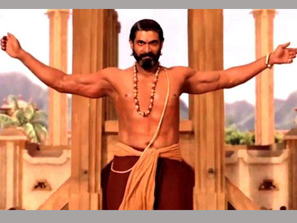 లుక్ సరిపోతాడు