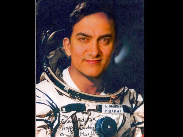 తొలి భారతీయ వ్యోమగామి: 