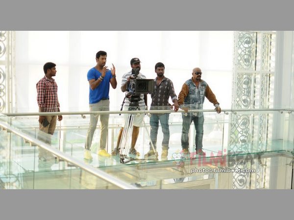 స్క్రీన్ ప్లే కూడా మైనస్