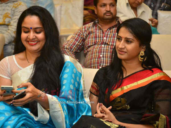 వీళ్లంతా కలిసే...