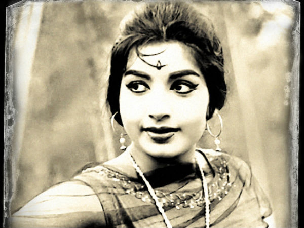 కళ్లల్లో నీళ్లు తిరిగుతాయి