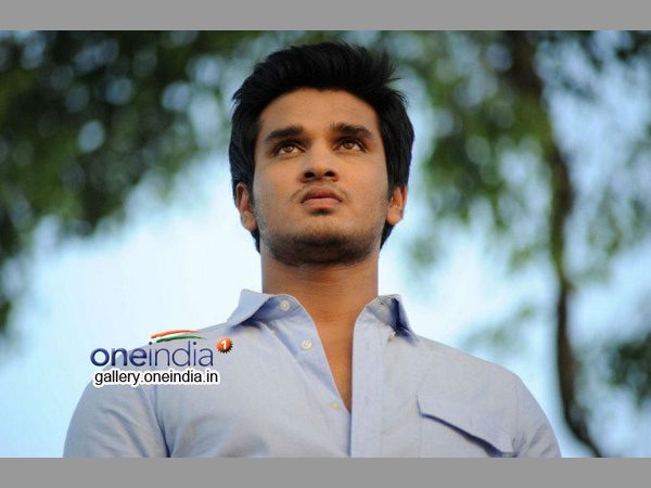  పెద్దహీరో: 