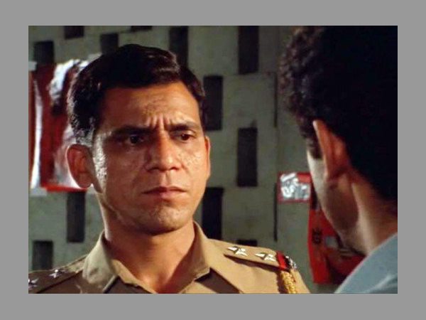 డాక్టర్ మిత్ర: 