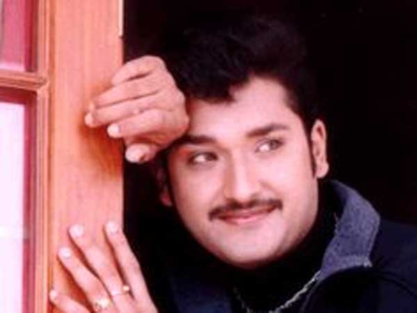 ఆ పామును చంపేశారు: 