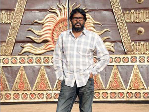 శతవిధాలా ప్రయత్నించినా: 