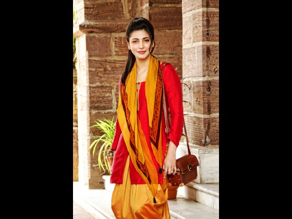  అంతా షాక్: హీరో సూర్య తన భార్య జ్యోతిక కోసం నడిరోడ్డుపై...!