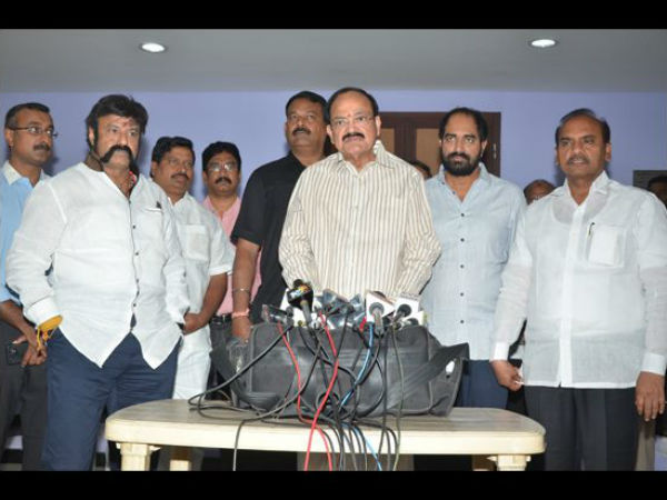 Venkaiah Naidu watched Gautami Putra Satakarni