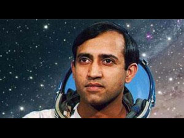  అంతరిక్షంలోకి వెళ్లిన తొలి వ్యక్తిగా రాకేశ్ శర్మ