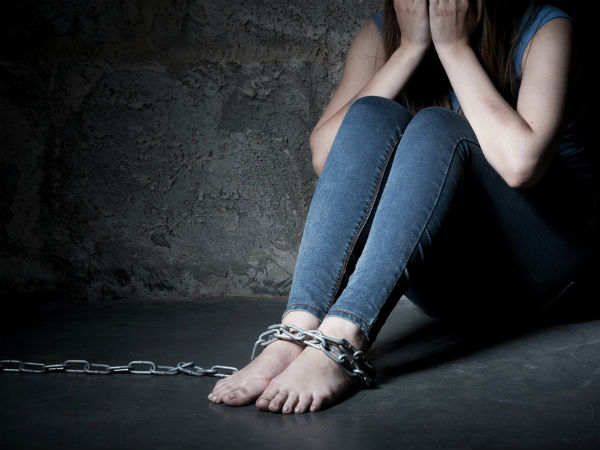  షూటింగ్‌ ముగించుకొని వెలుతుండగా