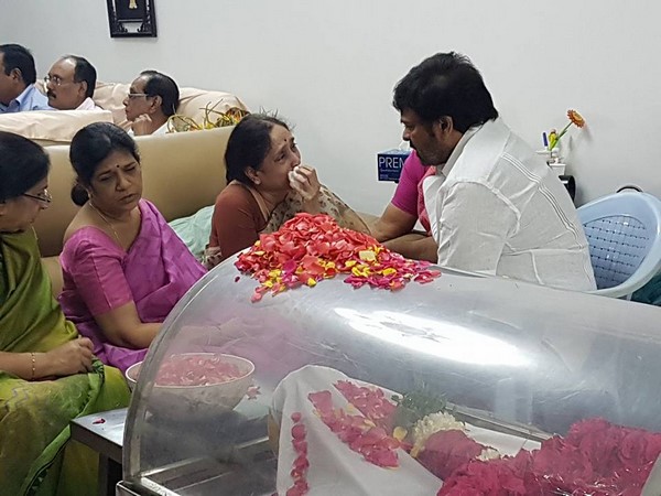 దక్షిణాది సినీ పరిశ్రమకు విశేష సేవలు