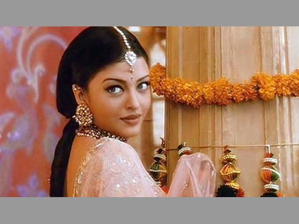 గతంలో వెండితెరపై..