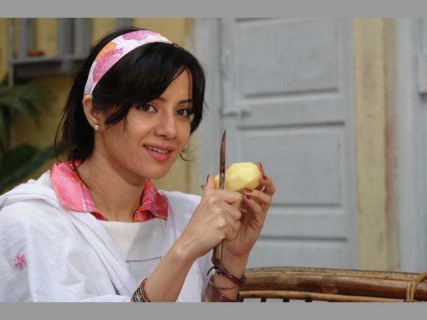 యువతకు ఏం నేర్పుతున్నారు: