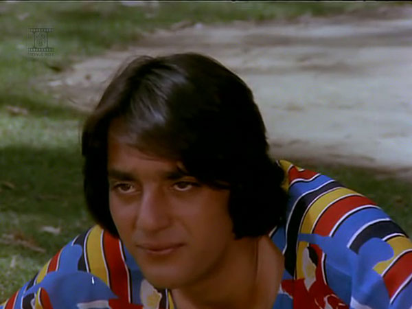 యాస్సర్ ఉస్మాన్ ఏం రాసారు?