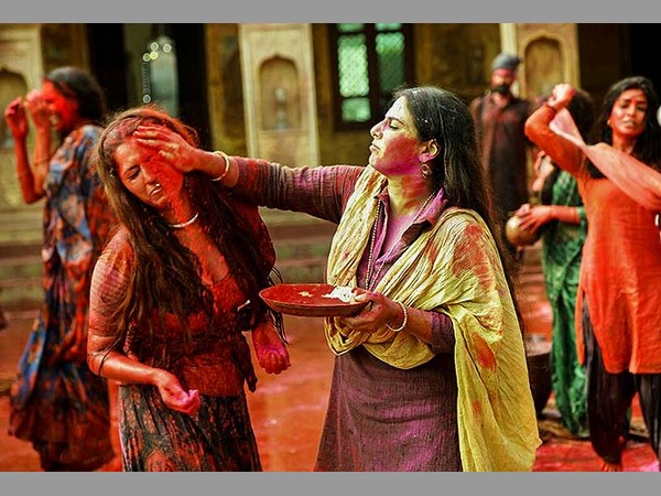  వేశ్యా వాటికలో గడిపాను