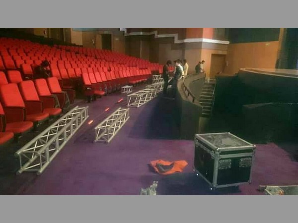 రామ్ చరణ్ , అల్లు అర్జున్