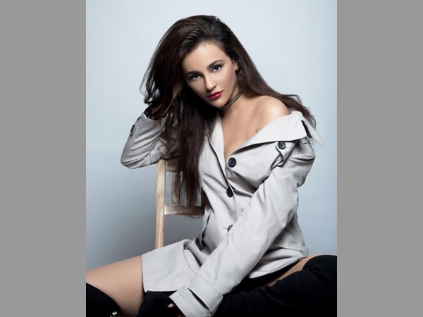 సినిమాల్లోకి