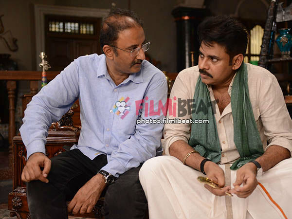 పిచ్చిగా అభిమానించే వాళ్లే టార్గెట్