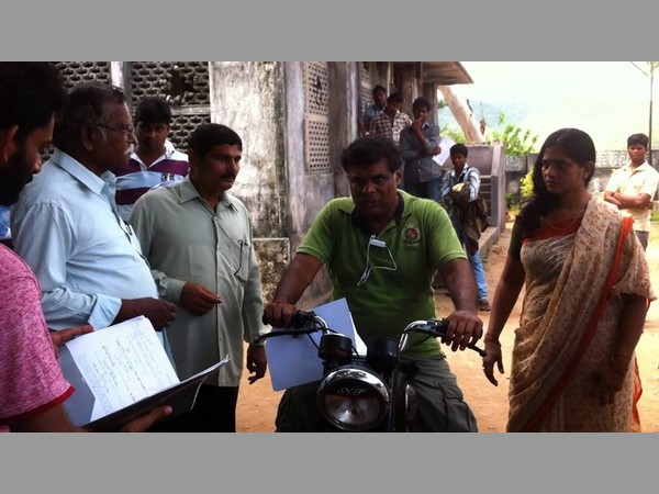 మళ్ళీ మిణుగురులు దగ్గరికి వస్తే.... 40 మంది బ్లైండ్ పిల్లలకి సీన్ ఎలా చెప్పారు? ఎలా చేయించారు? ఇబ్బంది అవలేదా....?